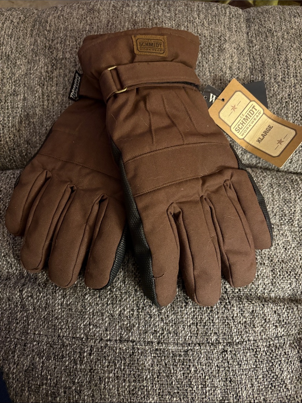 Schmidt Workwear Men's XL Insulated Gloves. New with tags.